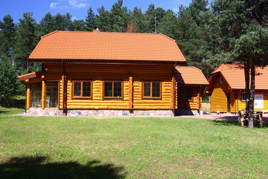 Asvejos Slenis Guest House Suzionys Ngoại thất bức ảnh